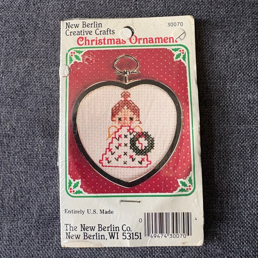 Angel with Wreath Christmas Ornament Vintage Counted Cross Stitch Kit New Berlin